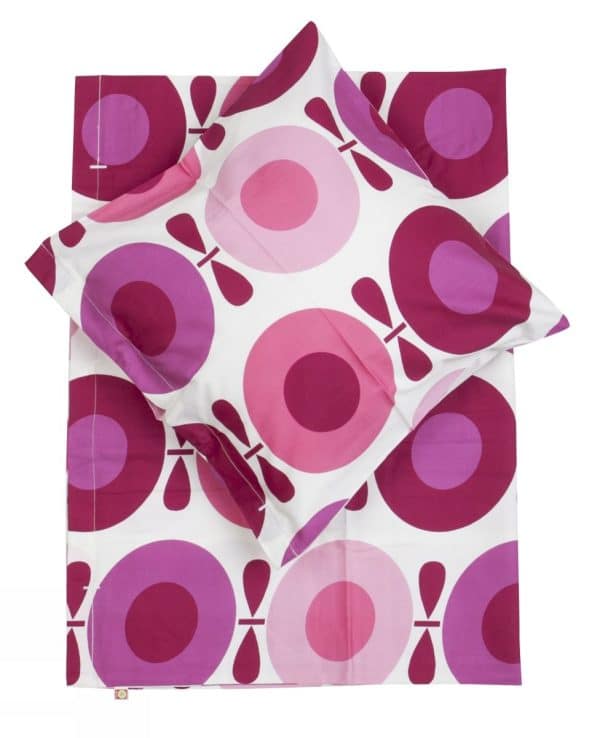 Voksen sengetøj 140x220 med lilla og pink giga æbler fra Katvig i Størrelse ONESI